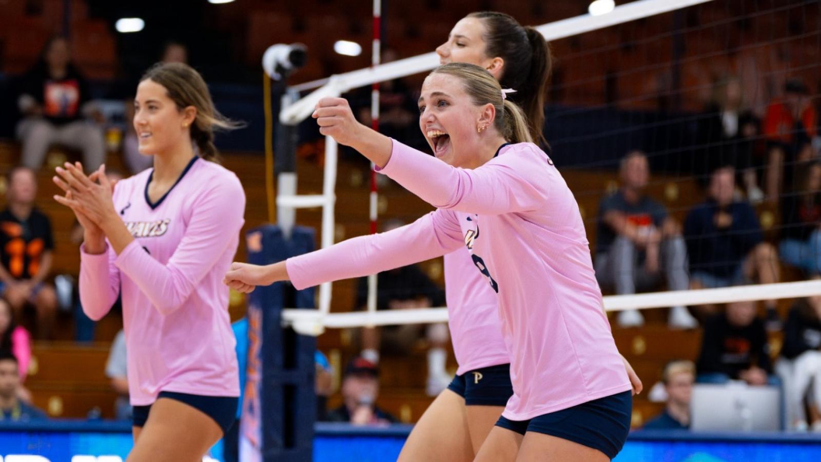 Women's Volleyball Returns Home to Face San Francisco and Santa Clara