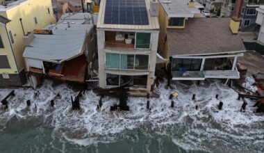 High Tide In Long Beach Continues Advanced Seaside Erosion