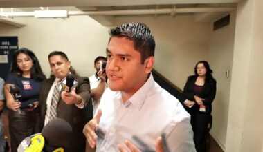 Sen. Bernie Sanders campaigns for Randy Villegas in Bakersfield as California's 22nd District race intensifies