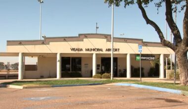 Could you soon fly out of Visalia? Commercial flights could be making a comeback to Visalia's airport