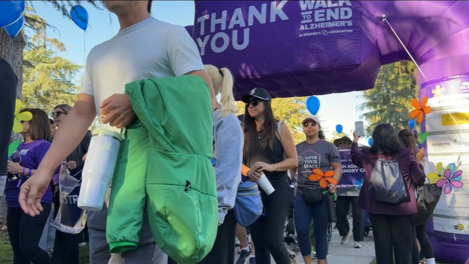Walk to End Alzheimer's held in central Fresno