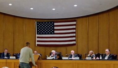 Dogs on the beach, potential parking meters and the dangers of e-bikes were some of the discussion points at the Oct. 20 City Council meeting.