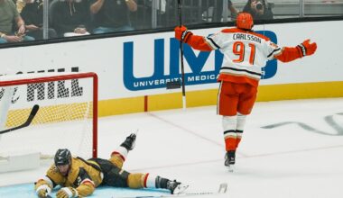 Ducks "survive" season opener in Vegas, turning 4-goal lead into 1-goal win