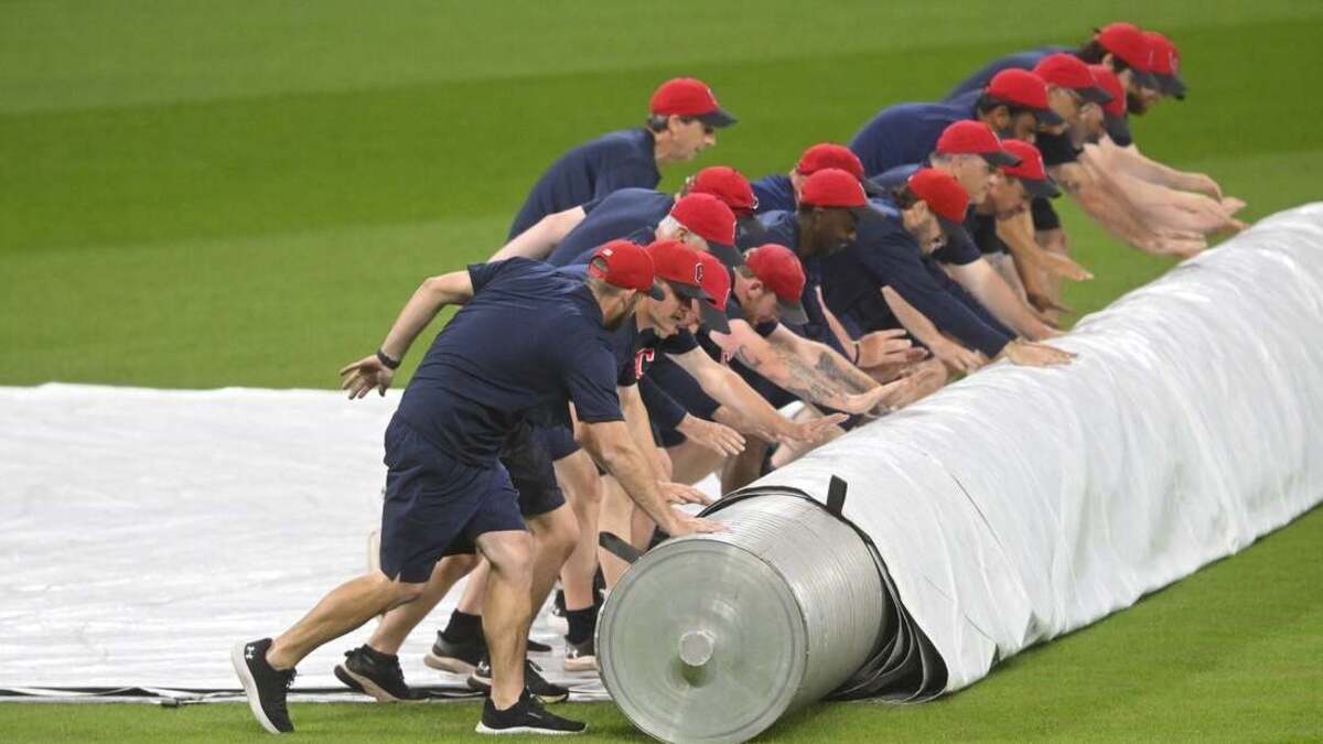MLB adjusts Thursday start times for Championship Series games