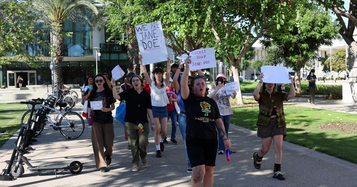 CSUF students protest campus response to sexual assault investigation | News