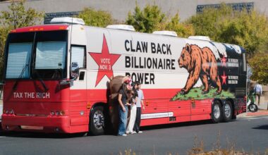 ‘Tax the Ultra-Rich’ bus swings by UC Berkeley to advocate Billionaire Tax | Campus