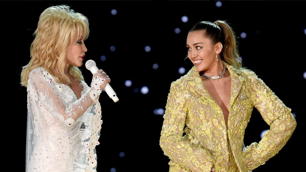Miley Tears Up In Emotional Tribute To Dolly Parton At Hollywood Bowl Show