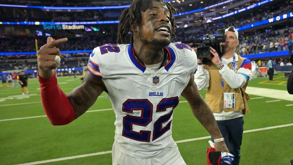 Bills' C.J. Gardner-Johnson expects consequences for spitting incident vs. Raiders