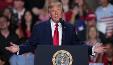 Trump, often off script, keeps on bringing up 'hits' on San Diego and Los Angeles