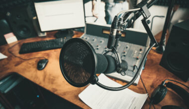 How Independent Radio Keeps L.A.’s Music Scene Alive