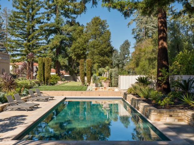 Lap pool and putting green. 