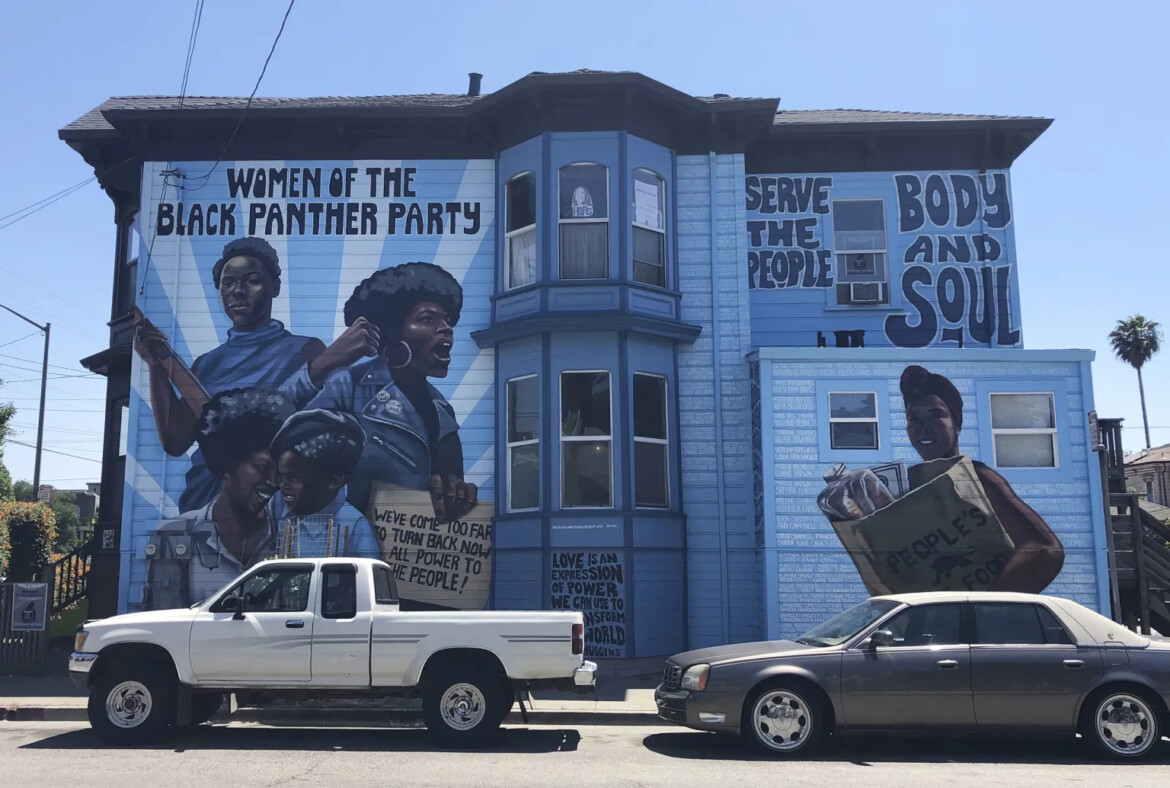 Oakland to name stretch of Broadway ‘Black Panther Party Boulevard’