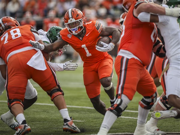 Photo gallery: BGSU football vs. Sacramento State
