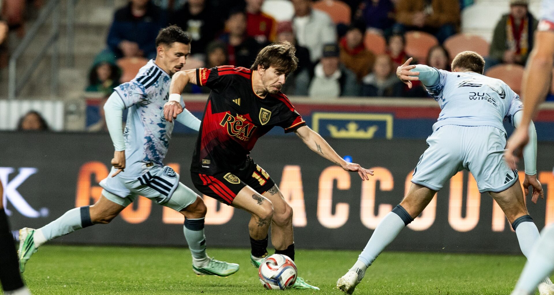 Quakes extend unbeaten streak to 8 matches on Jasinski's goal in last minute of stoppage time
