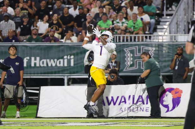 HONOLULU, HAWAII - OCTOBER 3: Carson Clark #1 of the San Jose State Spartans is wide open as he catches a pass in the end zone to score a touchdown during the game against the Hawaii Rainbow Warriors at Clarence T.C. Ching Athletics Complex on October 3, 2026 in Honolulu, Hawaii. (Photo by Darryl Oumi/Getty Images)