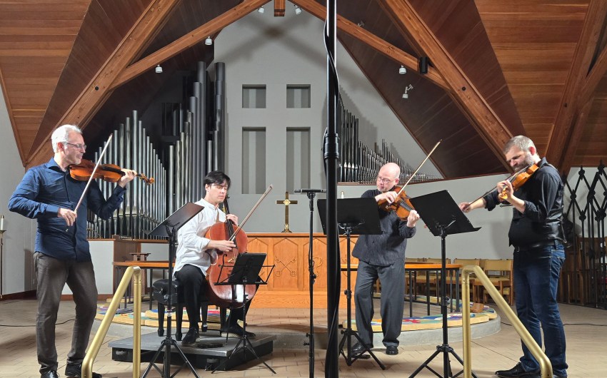 Review | Bold New Sounds Outta Brooklyn, via Los Olivos