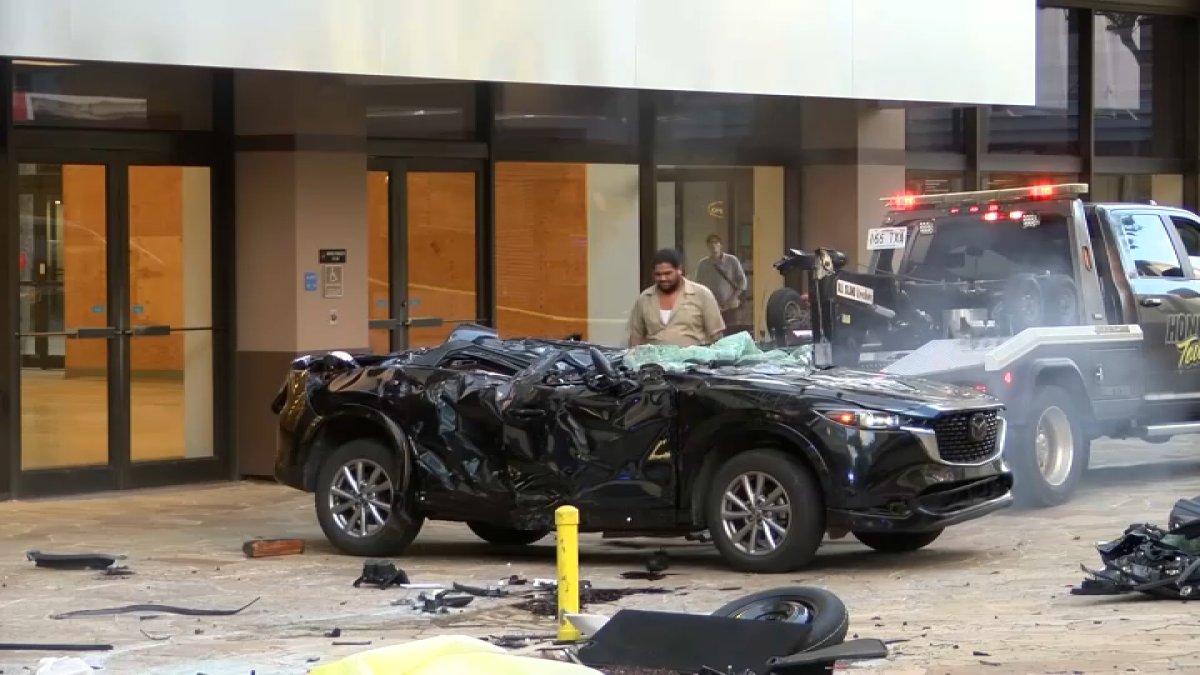 San Jose woman dies after car plunges off Hawaii parking garage – NBC Bay Area