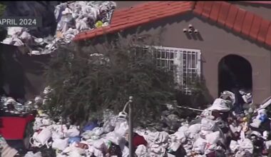Fairfax house once again surrounded by trash – NBC Los Angeles