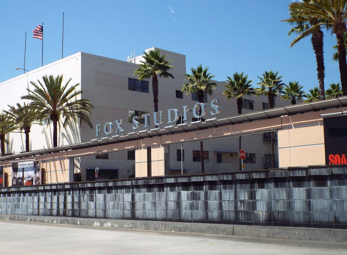 The historic FOX Studio Lot is opening its gates on October 17 for a magical Candlelight concert of Hollywood epic film scores — and tickets are currently 20% off