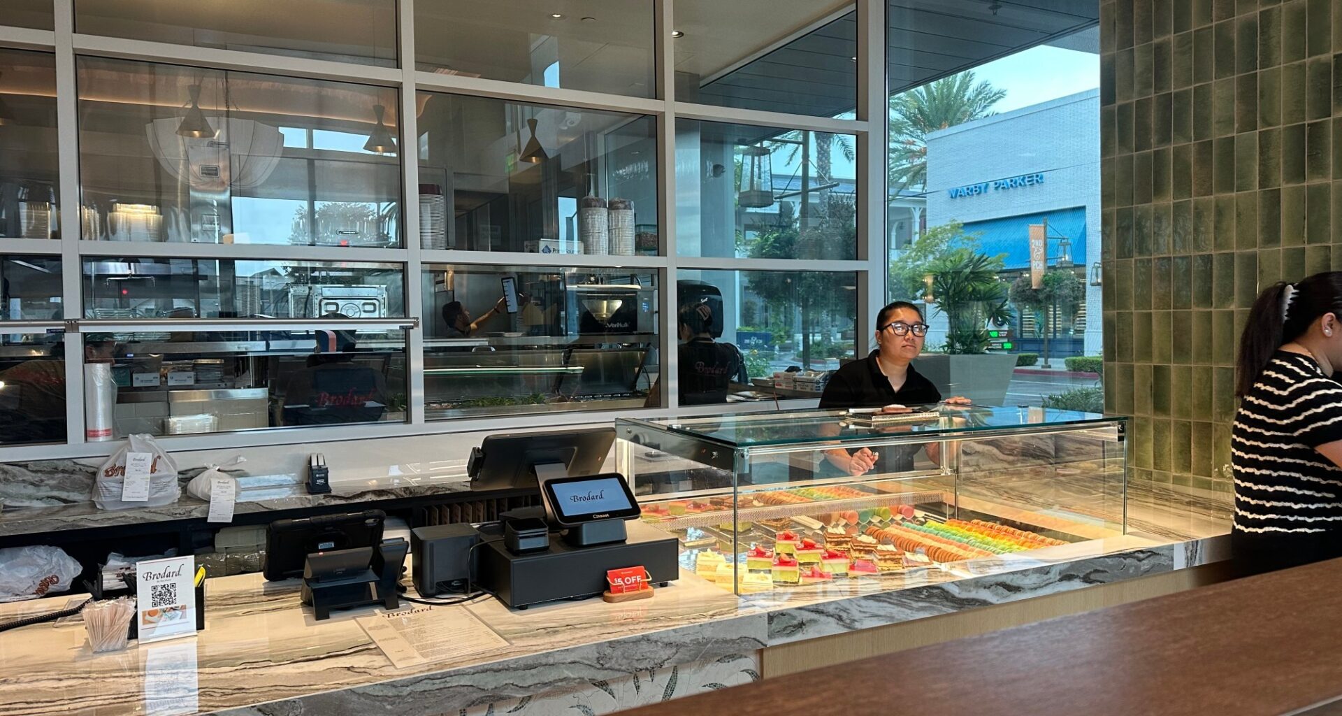 Business Beat: Brodard Vietnamese Cuisine opens at 2nd & PCH – Press Telegram
