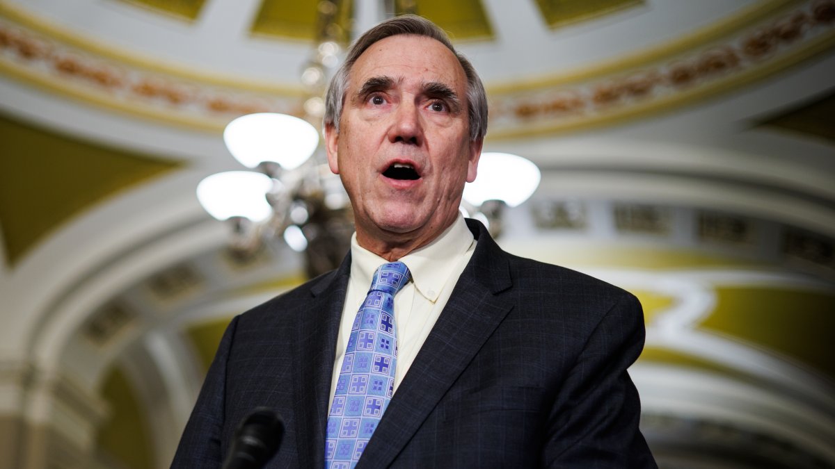 Senator credits voters for demanding accountability in Epstein investigation – NBC Los Angeles
