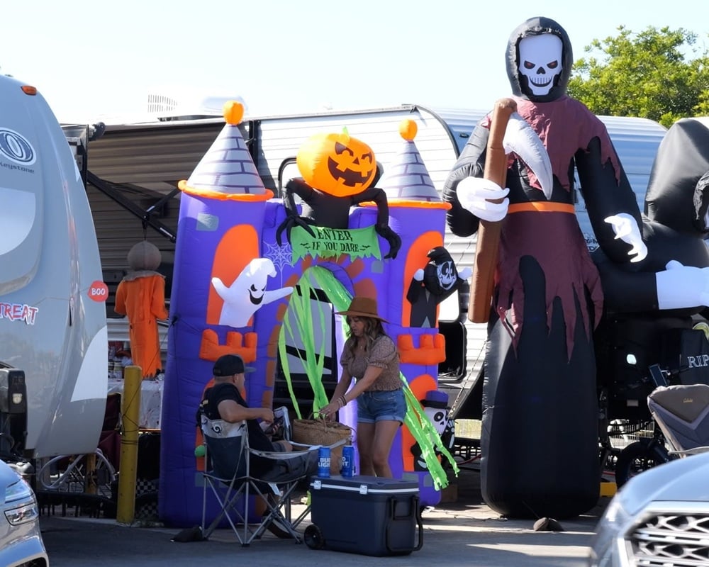 halloween decoration on RVs