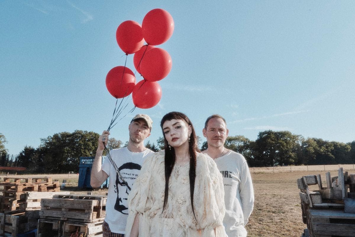 CHVRCHES announces new album and 2027 tour with Los Angeles, San Diego stops – Daily News