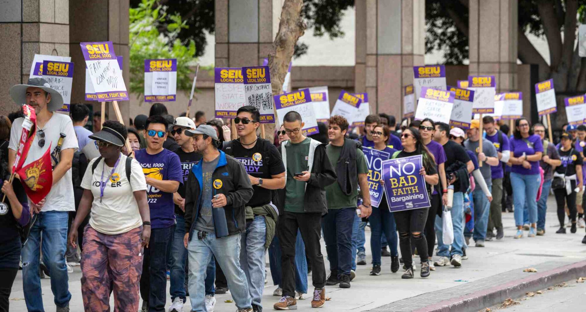 State workers picket in downtown LA during one-day strike over wages, health care and telework – Daily News