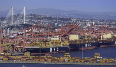 New Long Beach record as volume nears 1M containers