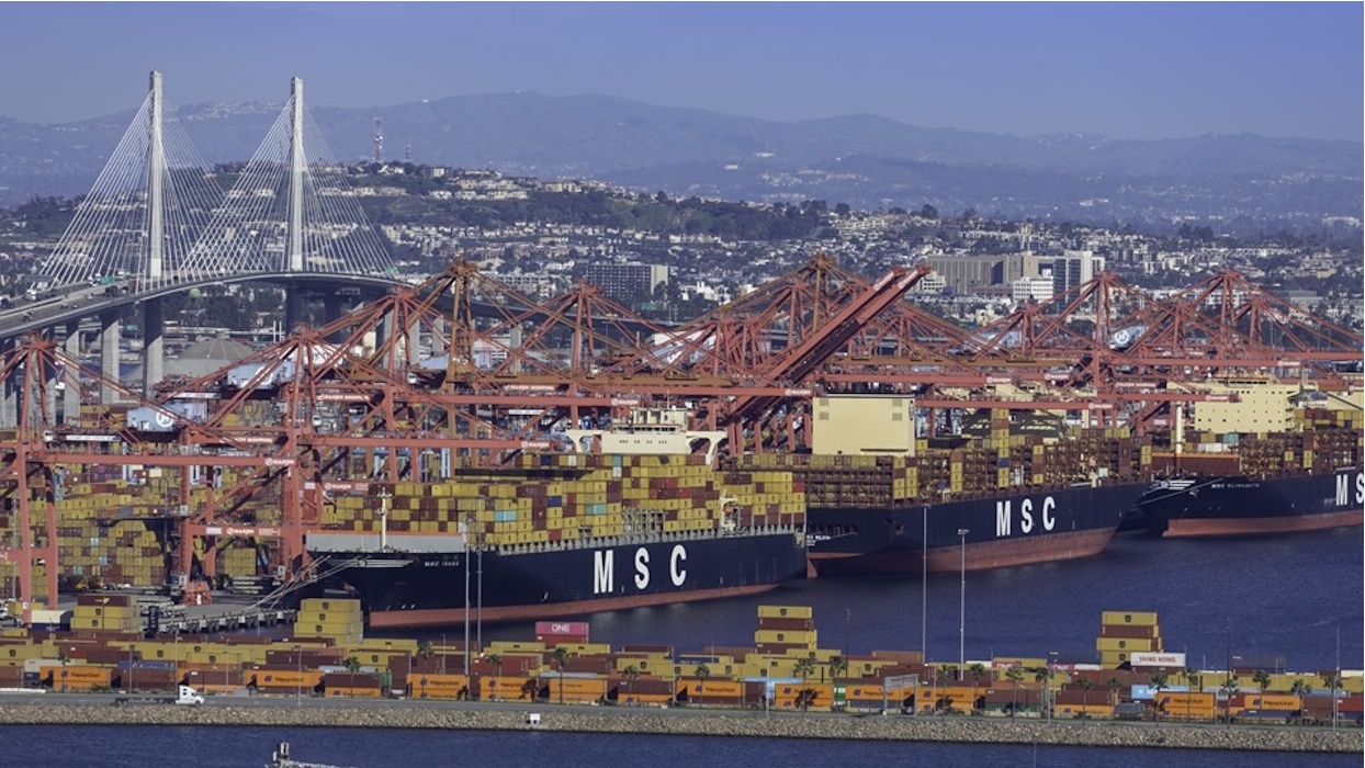 New Long Beach record as volume nears 1M containers