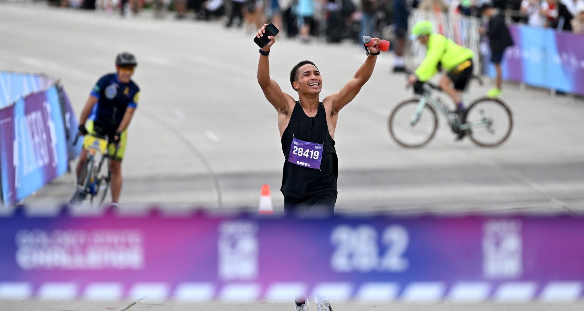 42nd Long Beach Marathon: Wind, rain dampen course, but not runners’ spirits – Press Telegram