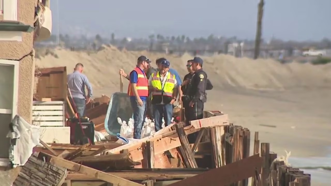 Long Beach Peninsula emergency repairs begin as coastal flooding threatens more homes