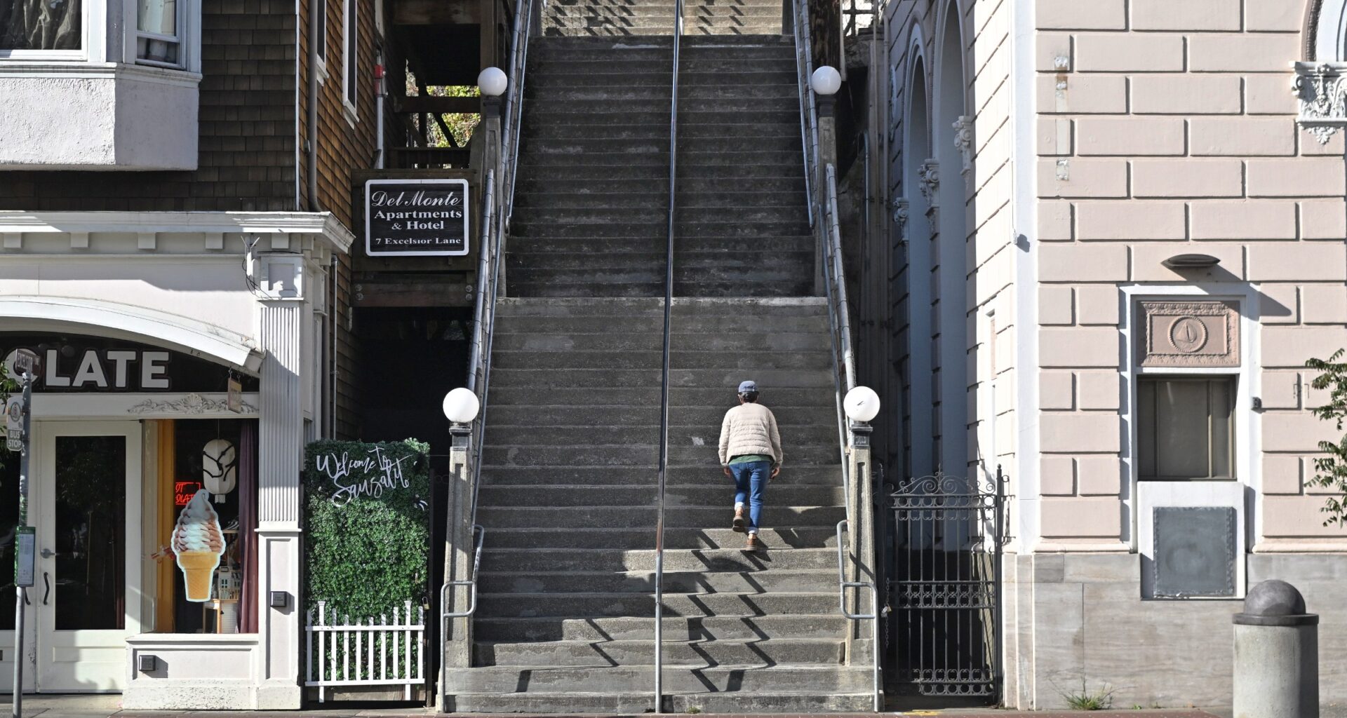 Sausalito approves mural for downtown stairs