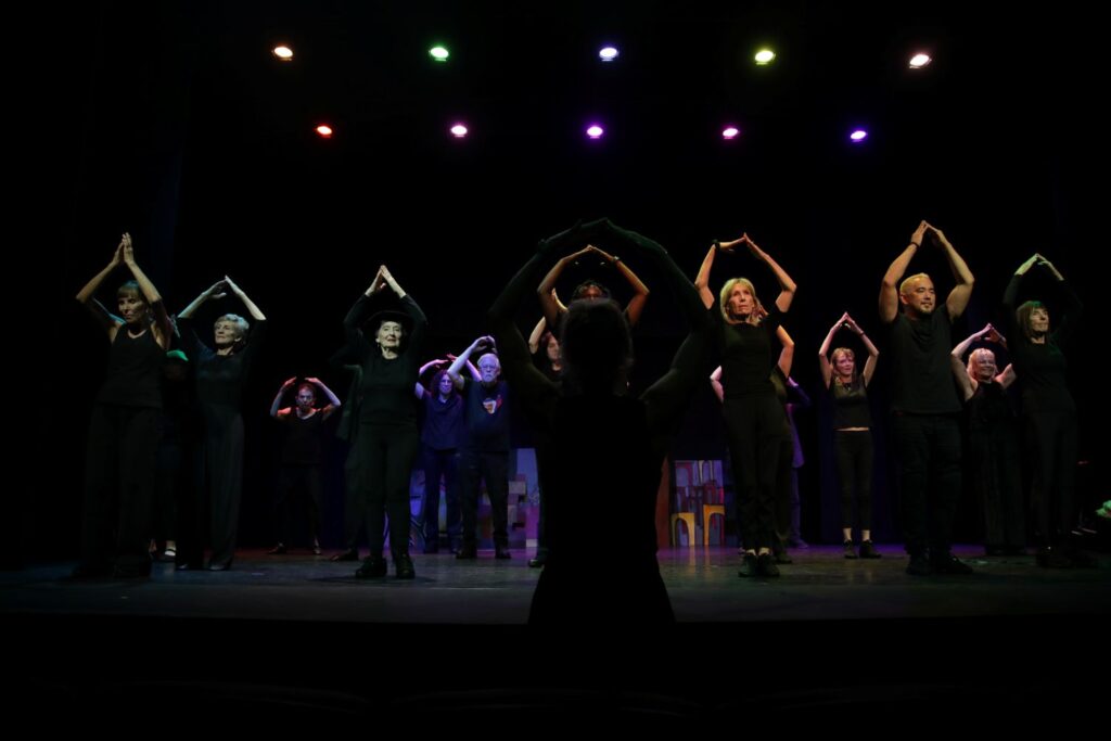 Dancing Through Parkinson's - Rachel Whiting leading warmup - Photo by Jaya Kang.