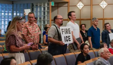 Mountain View adopts protections to curtail ICE detention centers