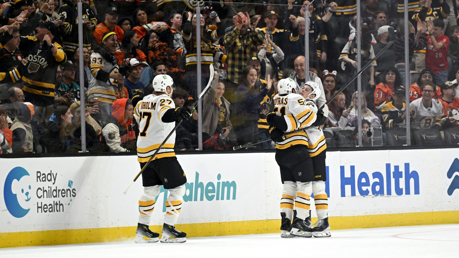 Daily Bean: Bruins Win; Another Gameday; Bowness Still Fuming