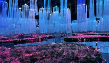 L.A.’s first fully interactive neon experience is lighting up the Arts District with 500,000 glowing balls, 7 interactive worlds, and 57 photo spots