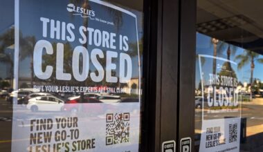 Leslie’s Pool Supplies closes 13 Southern California stores in bankruptcy – Orange County Register