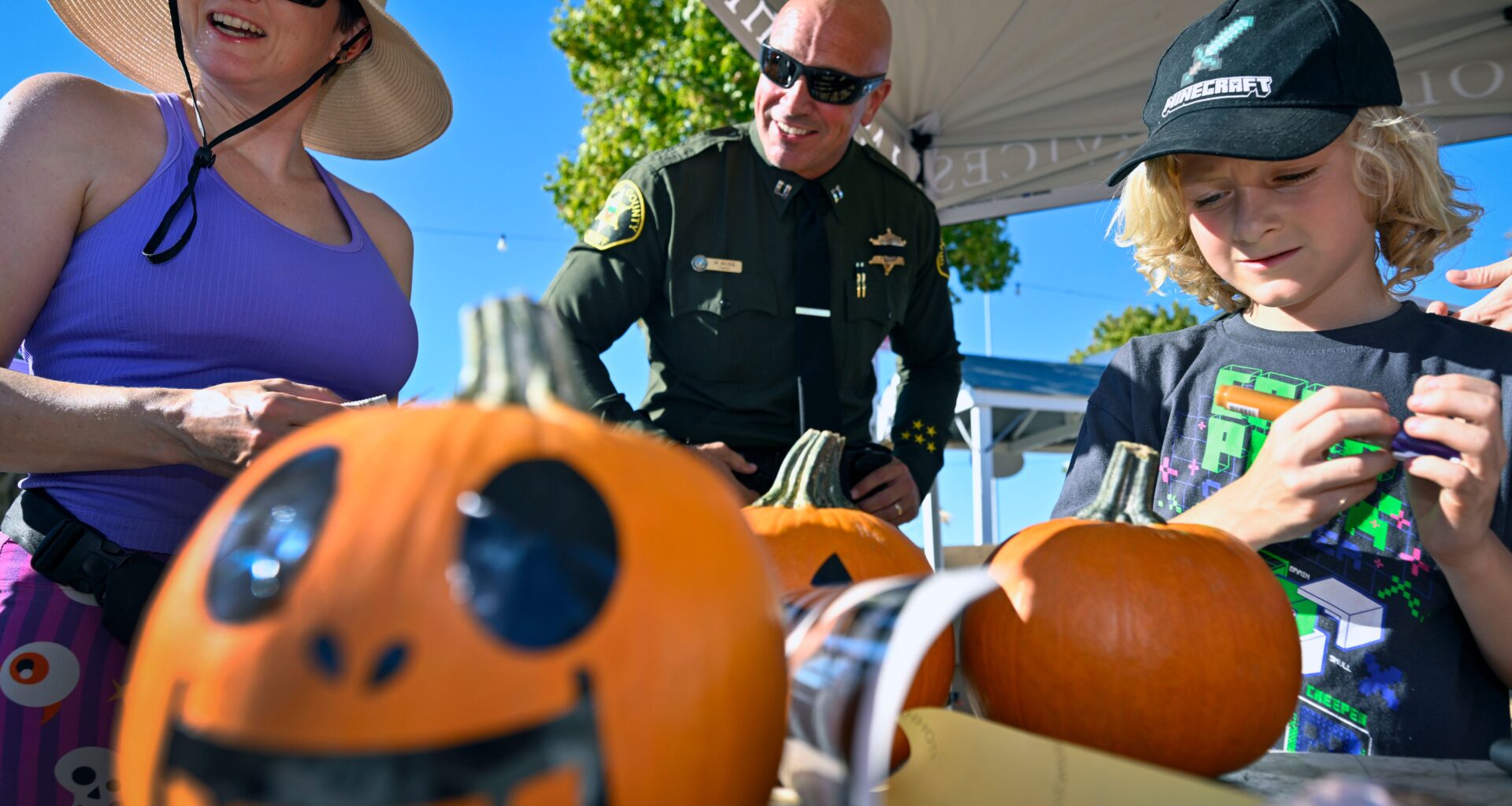 OC Sheriff’s deputies take pumpkin assignment seriously – Orange County Register