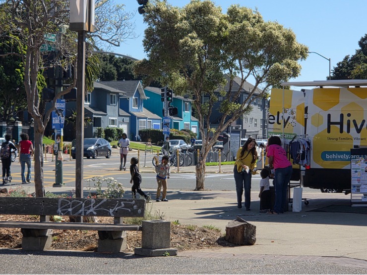 In West Oakland, community-rooted care offers Black mothers support
