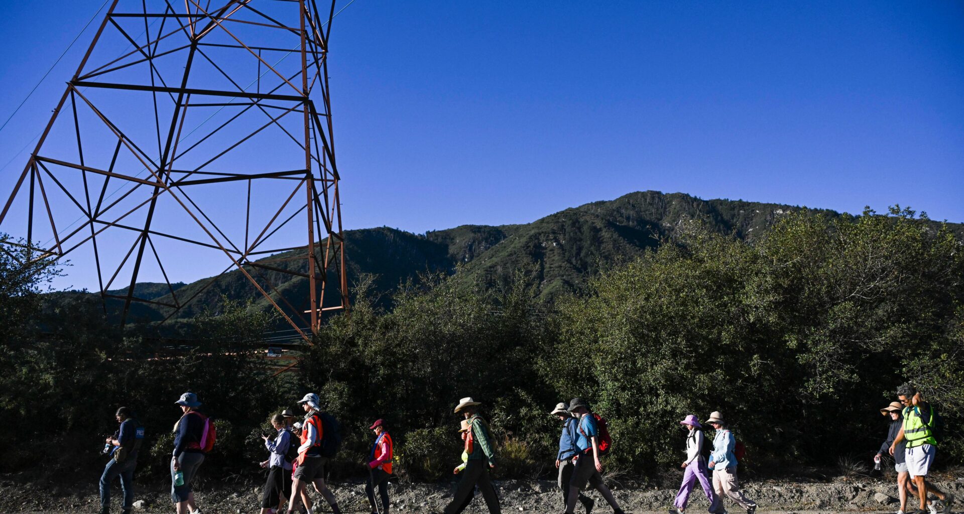 Protesters walk 96 miles – from desert to L.A. – to denounce ICE – Daily Bulletin