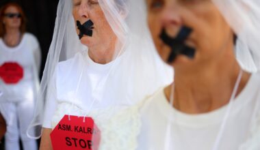 Gov. Newsom Signs Law Banning Child Marriage in California