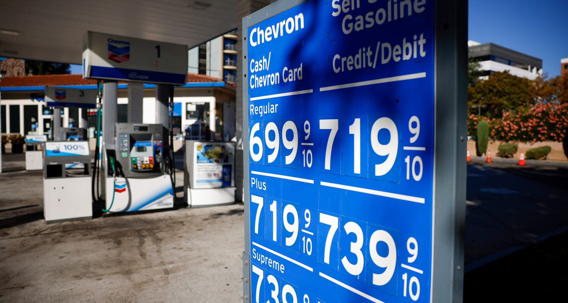 California gas prices near all-time record mark