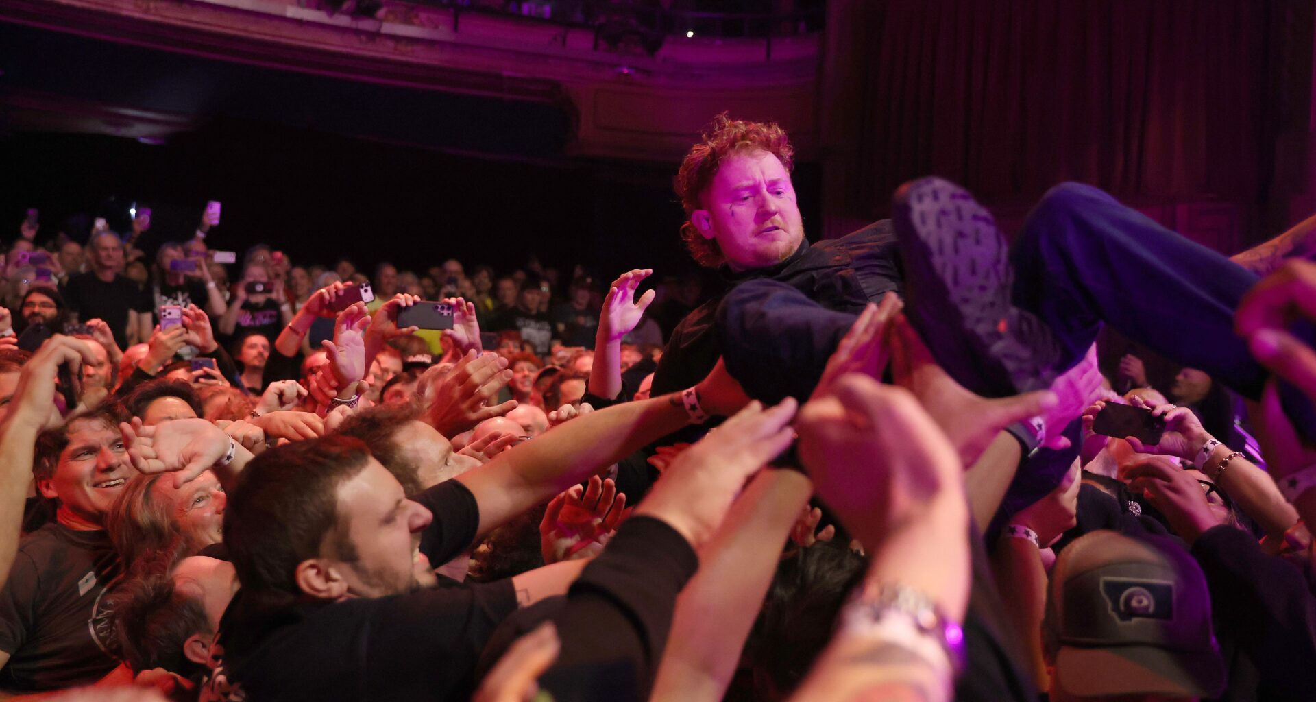 Review: Sex Pistols concert leaves one asking 'Johnny Rotten who?'