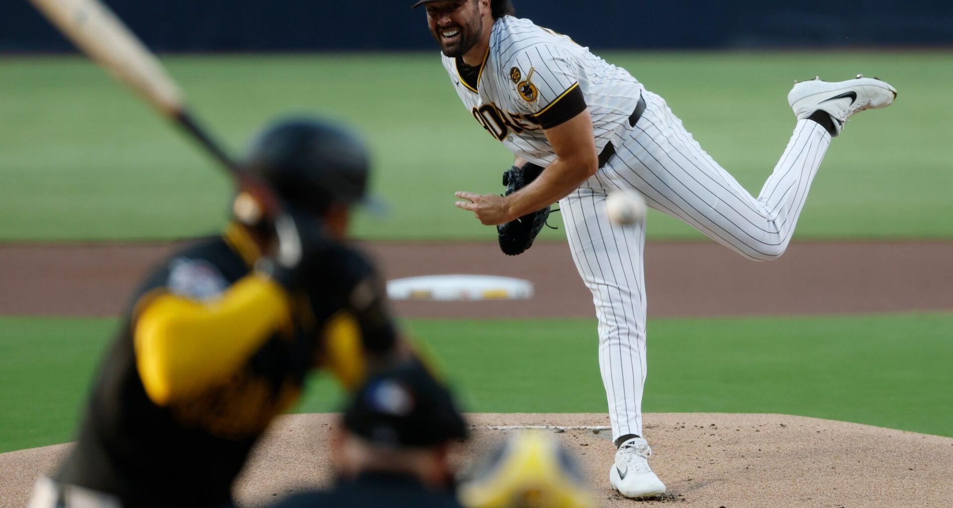 Padres go with Robbie Ray to start Game 1 of NL Division Series