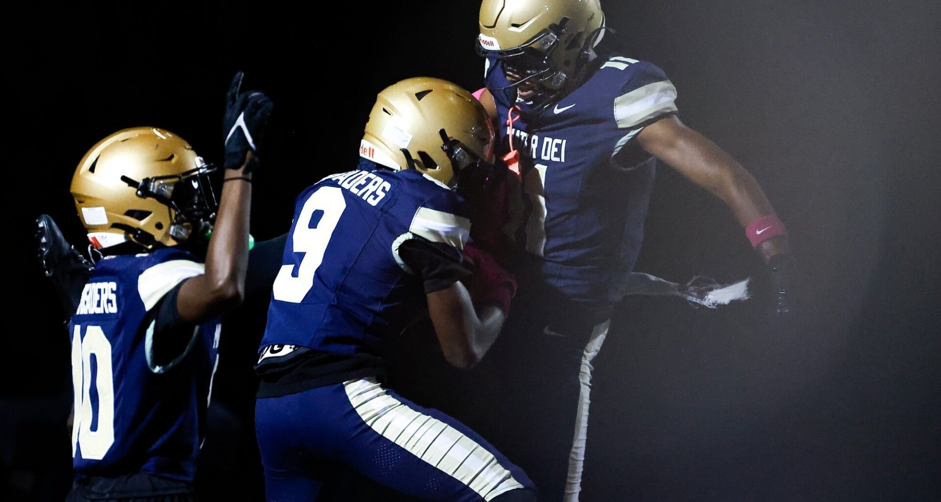 High School Football Scene & Heard: Mater Dei Catholic has owned the South Bay, regardless of slow start in '26