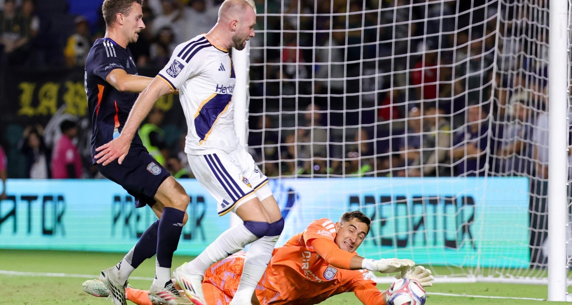 San Diego FC's Pablo Sisniega returns, starts; metric shows club unlucky of late