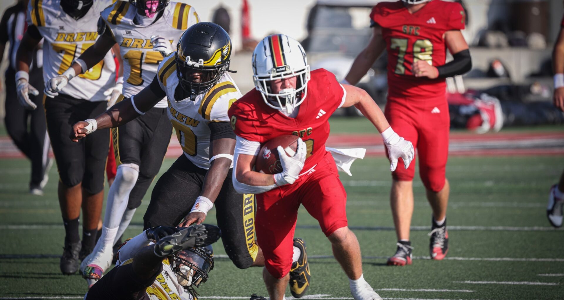Santa Fe Christian routs King/Drew to improve to 7-0