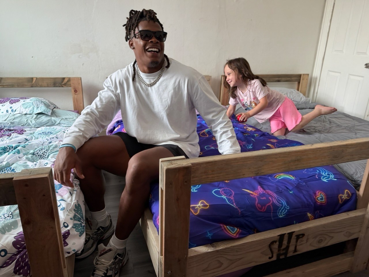 Niners safety helping ensure that no kid sleeps on the floor – The Press Democrat