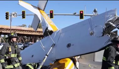 Small plane crashes into San Jose traffic; 3 uninjured – NBC Bay Area